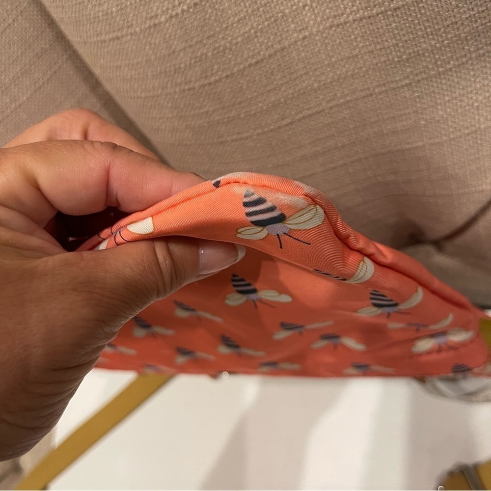 Fossil Crossbody Bumblebee Key Per Zip Bag Pink Coral Bees Women's Inner Pockets - Picture 10 of 13